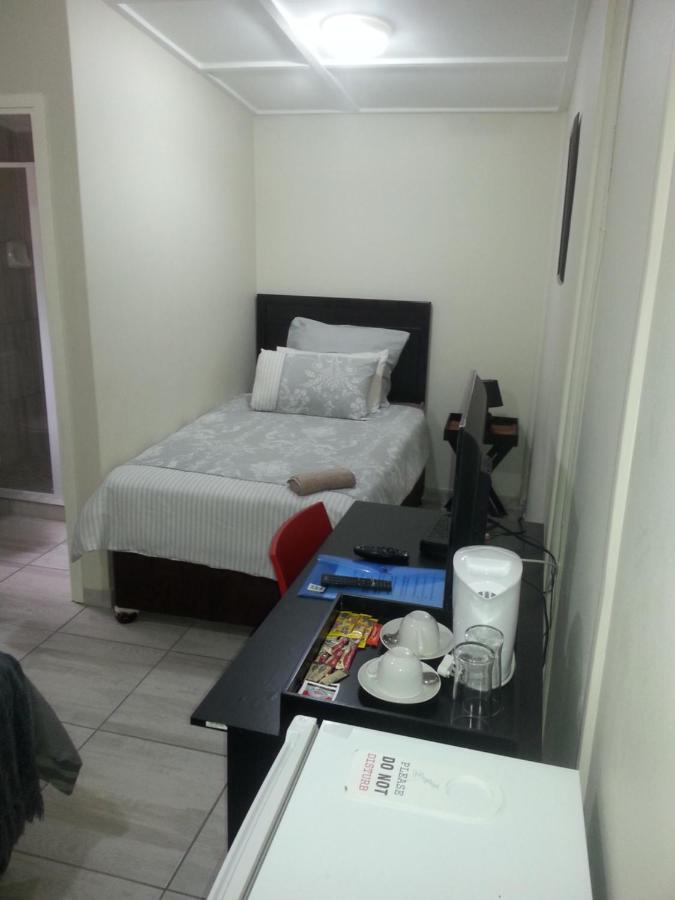 Zanevovo Hotell Scottburgh Exteriör bild